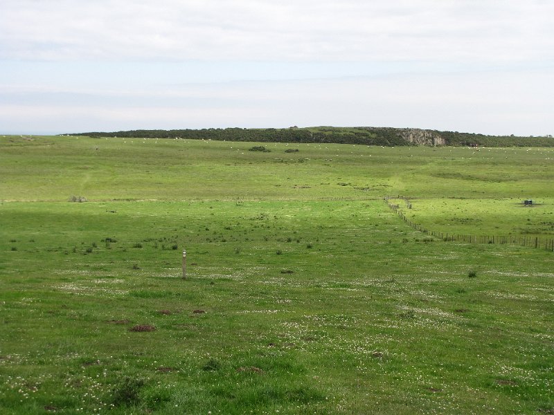 greensheen hill.jpg - Door de weilanden gaat het richting St. Cuthbert's cave.